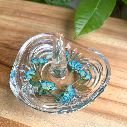 Blue Rosebud Ring Holder